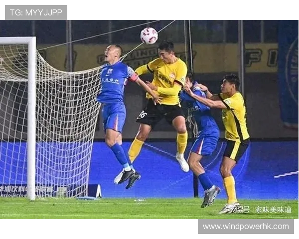 青岛西海岸球员赵宏略因累积四黄缺席与成都蓉城比赛 青岛西海岸球员赵宏略因累积四黄缺席与成都蓉城比赛