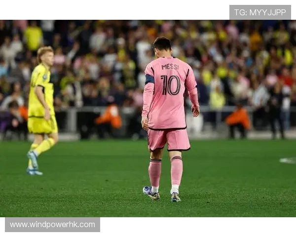 梅西表达难过情绪:阿尔巴布斯克茨退役让我感伤,终有一天我也会面临离开 梅西表达难过情绪:阿尔巴布斯克茨退役让我感伤,终有一天我也会面临离开